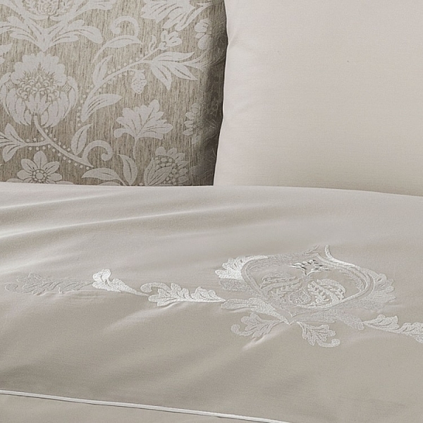 POŚCIEL SATYNOWA FORTUNY WHITE 200 x 220 POŚCIEL SATYNOWA FORTUNY WHITE 200 x 220