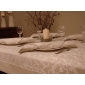 OBRUS LNIANY ROYAL NATURAL Z SERWETKAMI I RANEREM 220x145