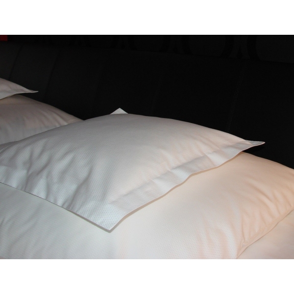 POŚCIEL BIANCO DIAMOND 3cz. 140 x 200 BIAŁA POŚCIEL BIANCO DIAMOND 3cz. 140 x 200 BIAŁA
