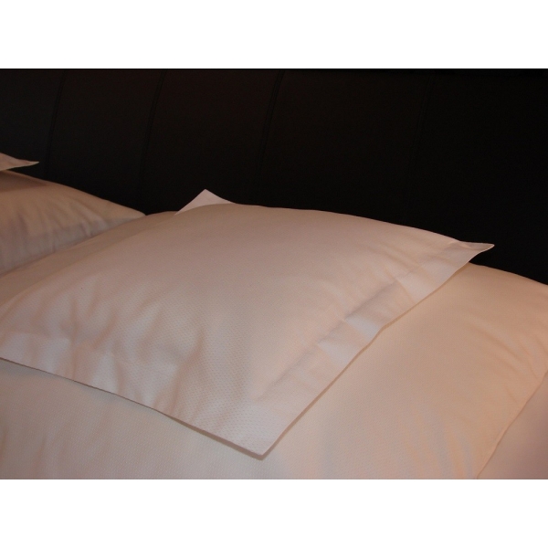 POŚCIEL BIANCO DIAMOND 3cz. 140 x 200 BIAŁA POŚCIEL BIANCO DIAMOND 3cz. 140 x 200 BIAŁA