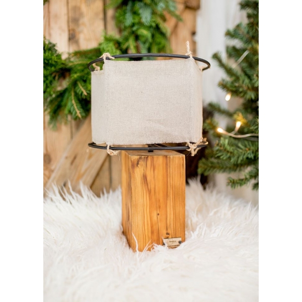 LAMPA Z LNIANYM ABAŻUREM  HANDMADE